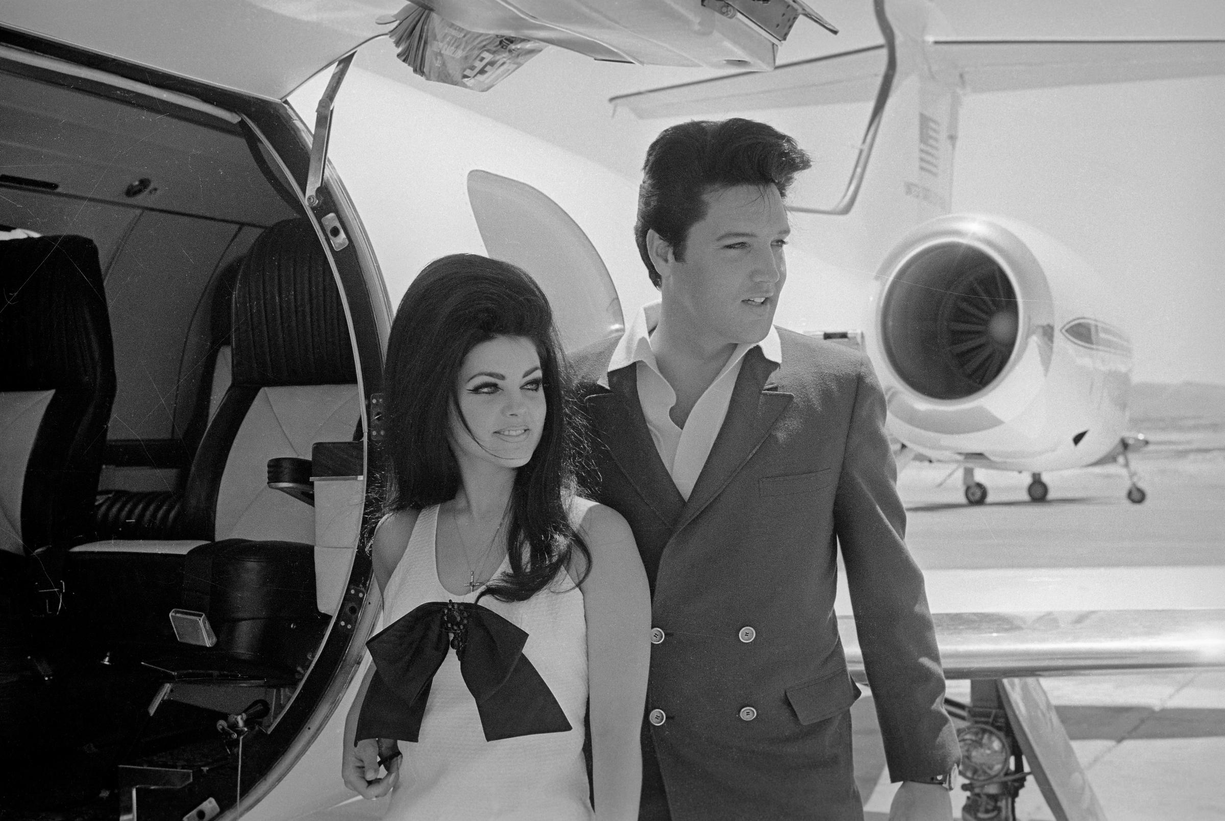Priscilla and Elvis Presley photographed in 1967. | Source: Getty Images