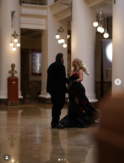 Just months ago, it looked like they were both looking to the future together. In this photo, they looked happy in an elegant building estate on April 5, 2026. | Source: Instagram/xomgitsbunnie