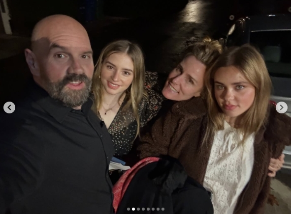 A post shared on December 29, 2025, showed Ethan Suplee and Brandy Lewis posing closely with two of their daughters. Suplee held the camera for the group selfie as Lewis smiled between the young women. The family moment reflected another part of the future the actor once said he never thought about before reconnecting with the woman he later married. | Source: Instagram/ethansuplee