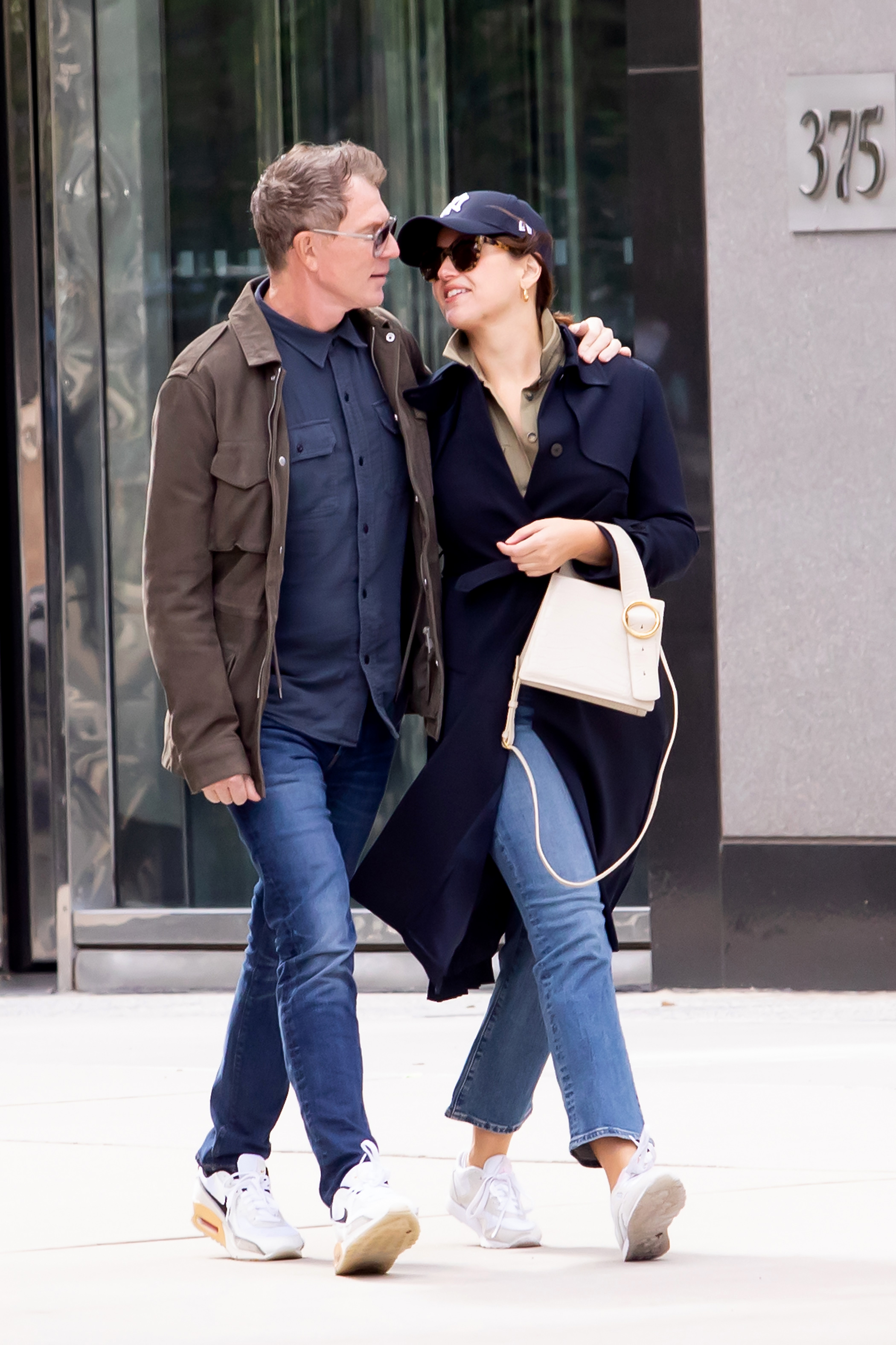 Bobby Flay and Christina Perez are seen on October 08, 2022 in New York | Source: Getty Images