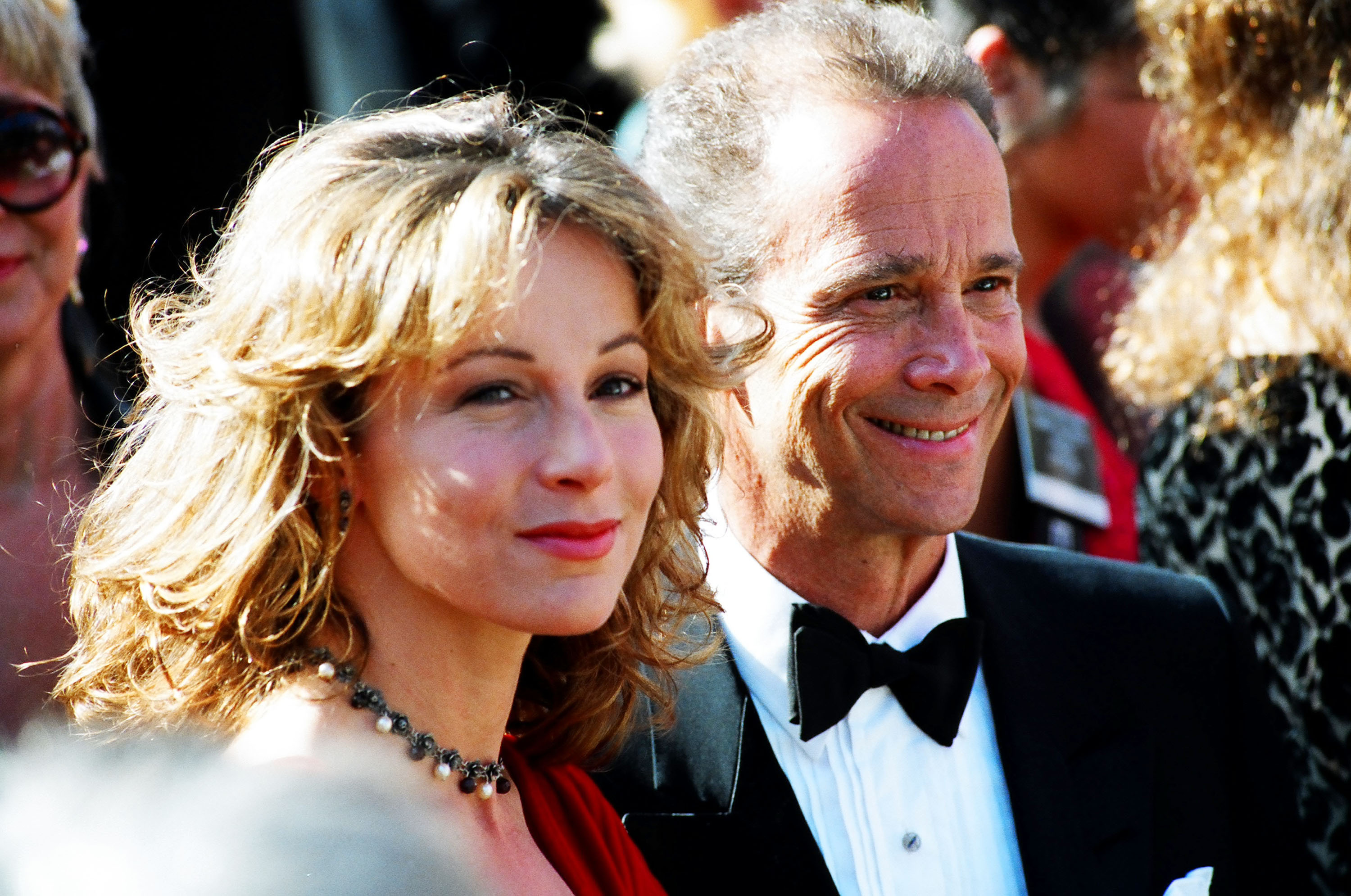 Jennifer Grey arrives at the 1993 Emmy Awards with her father, Oscar-winning actor Joel Grey, in Los Angeles. By this stage of her career, the actress's appearance had changed significantly from her "Dirty Dancing" days, a transformation she later said affected both how audiences recognized her and the opportunities that followed.
