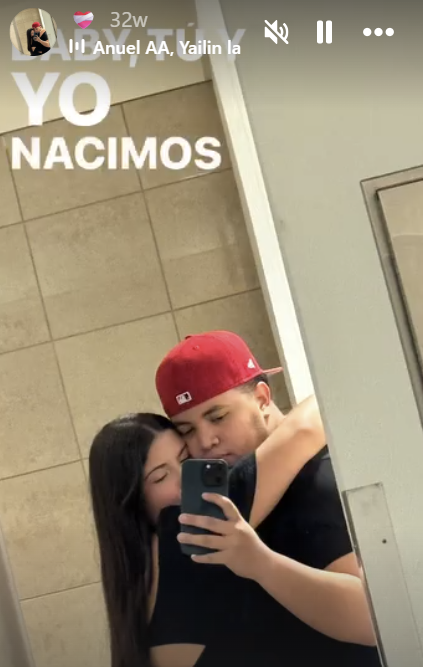 Hendry Gudiño and his girlfriend Ana Molina from his Instagram story highlights, dated October 2024 | Source: Instagram/heagg_628