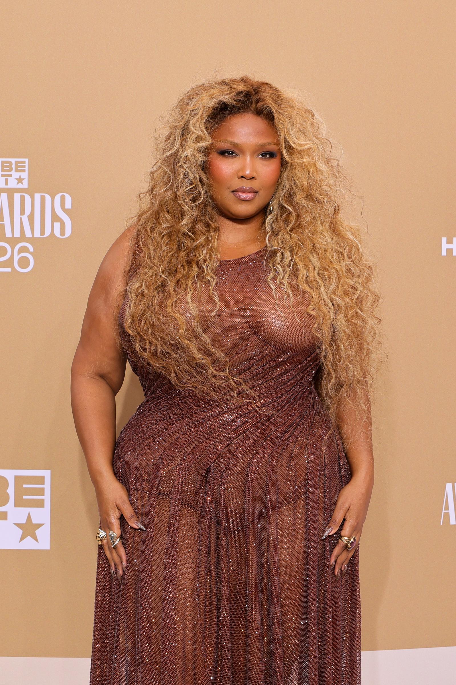 It was a bold look by any standard. But it was the body underneath the dress that turned a fashion moment into a conversation. | Source: Getty Images