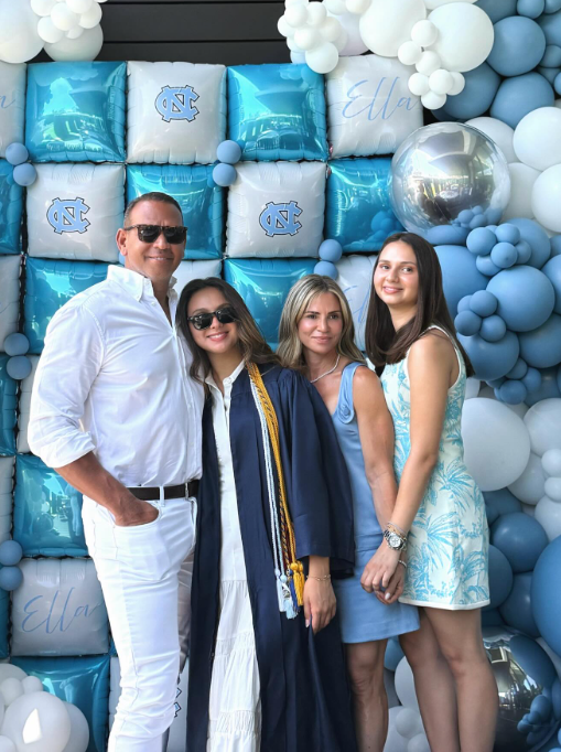 Ella Rodriguez celebrates her graduation with parents Alex Rodriguez and Cynthia Scurtis, along with family members. | Source: Instagram/arod