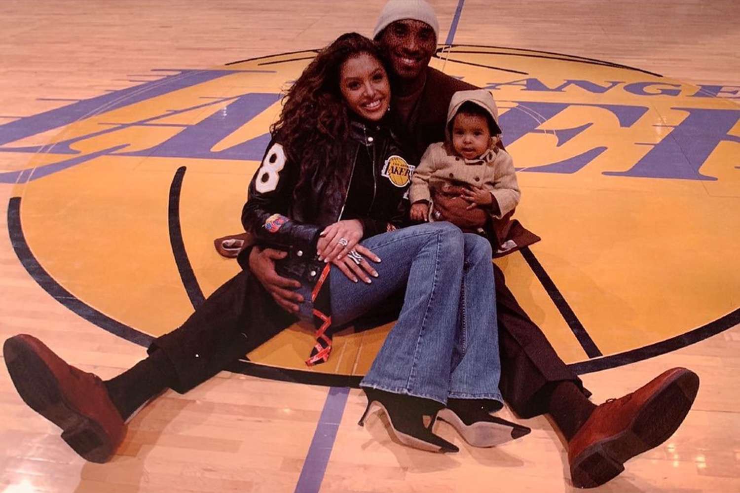 Long before Natalia began modeling, she was already spending time on the Lakers' court with her parents, as seen in this sweet family throwback. | Source: Instagram / @vanessabryant