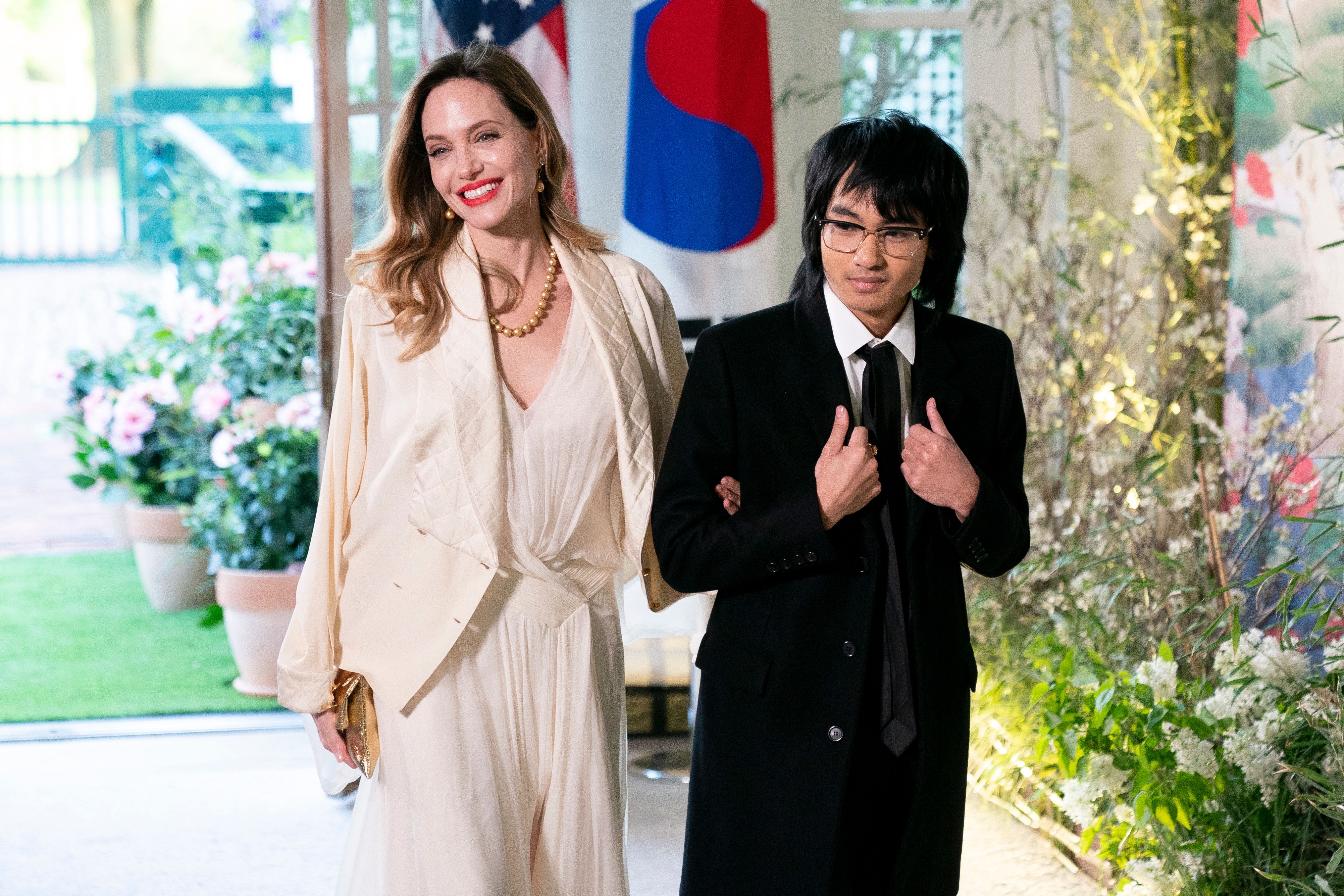 Angelina Jolie and Maddox arrive for the State Dinner in honor of South Korean President Yoon Suk Yeol, at the White House on April 26, 2023 | Source: Getty Images
