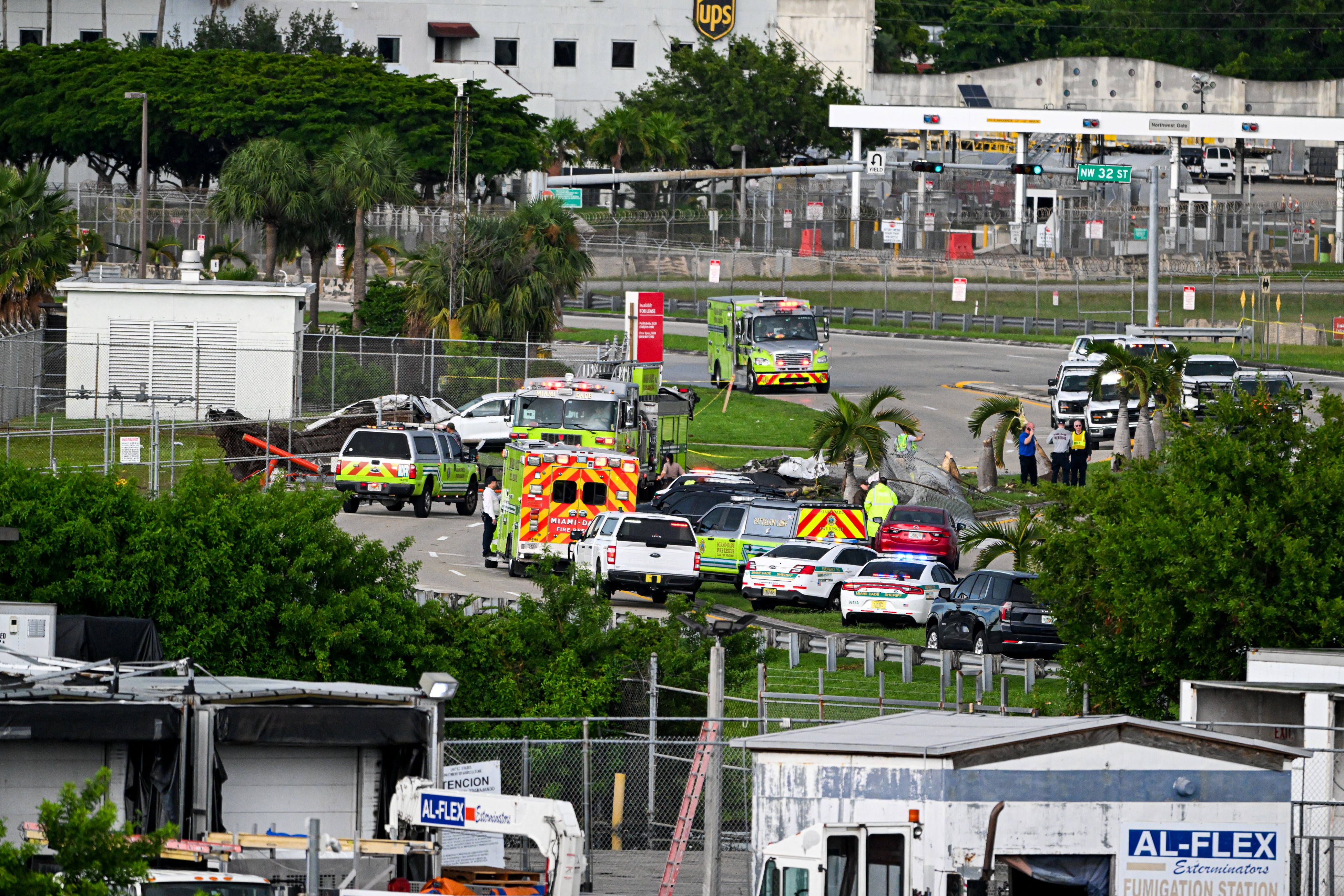 Emergency vehicles filled the area around the crash site as crews searched for patients and secured the scene. Approximately 200 Miami-Dade Fire Rescue personnel responded after the aircraft overran the runway. | Source: Getty Images