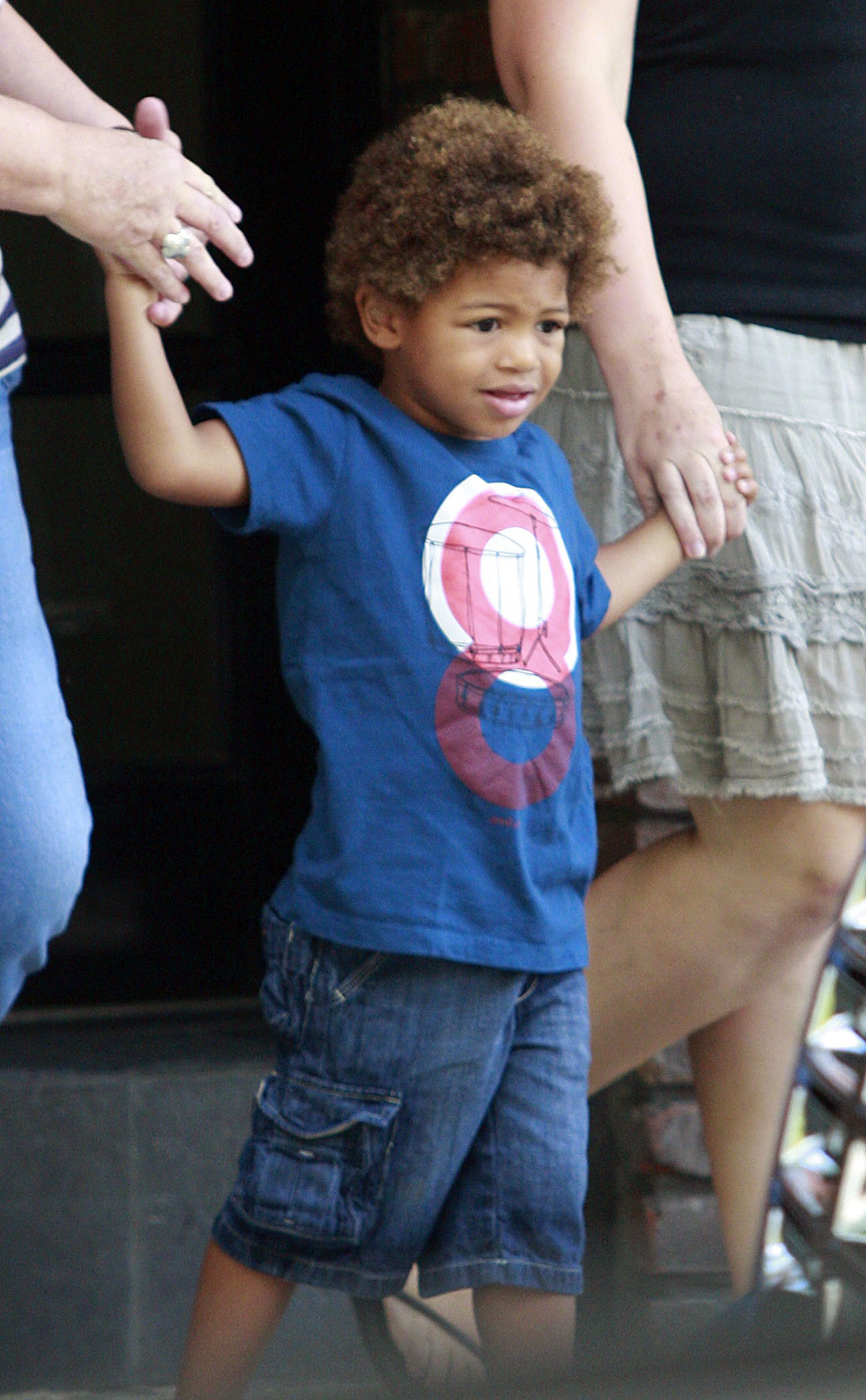Henry Samuel is seen leaving Heidi Klum's Manhattan residence on July 11, 2008, in New York City. | Source: Getty Images