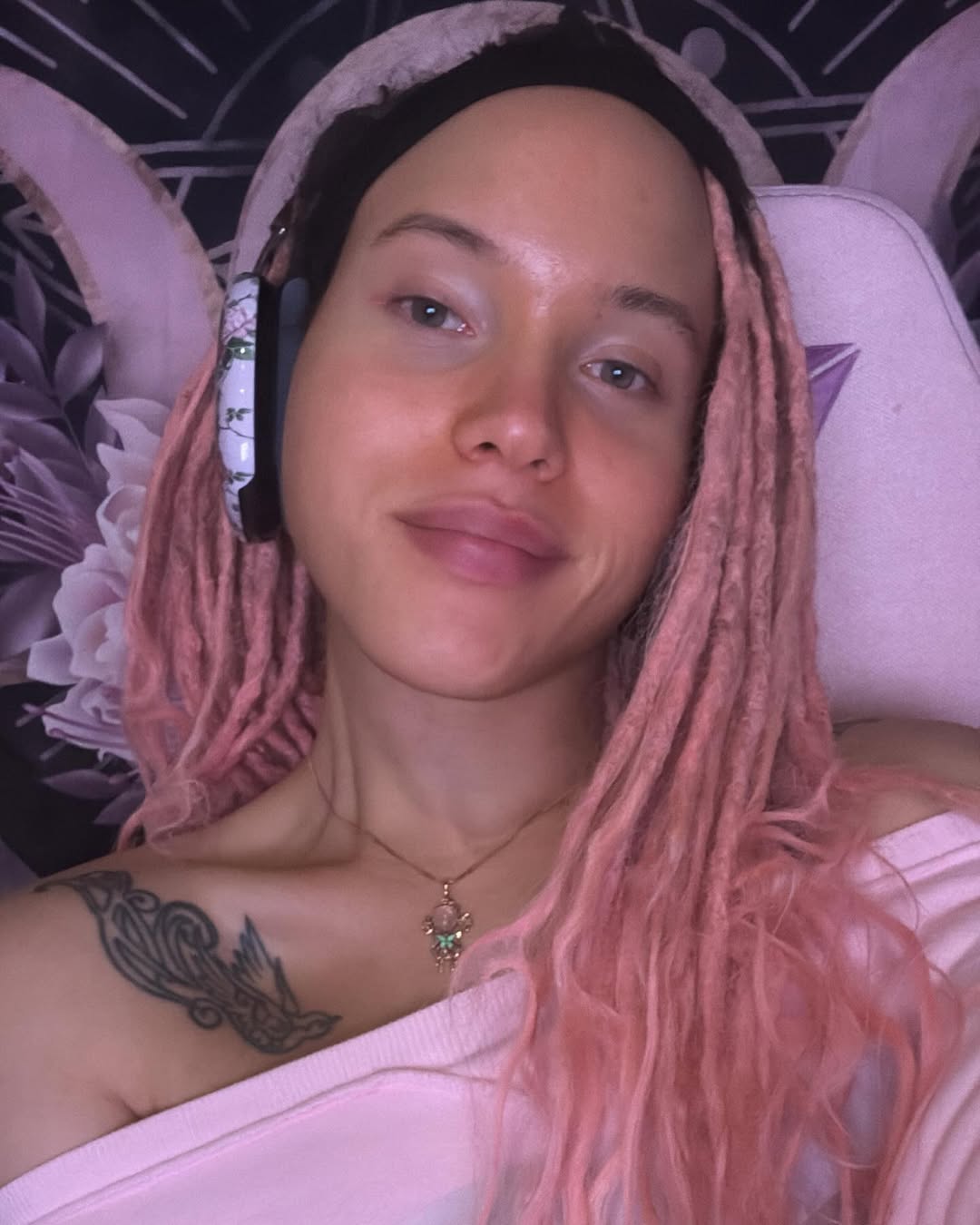 Robert de Niro's daughter, Airyn seen in a post dated April 4, 2025 | Source: Instagram/voiceofairyn
