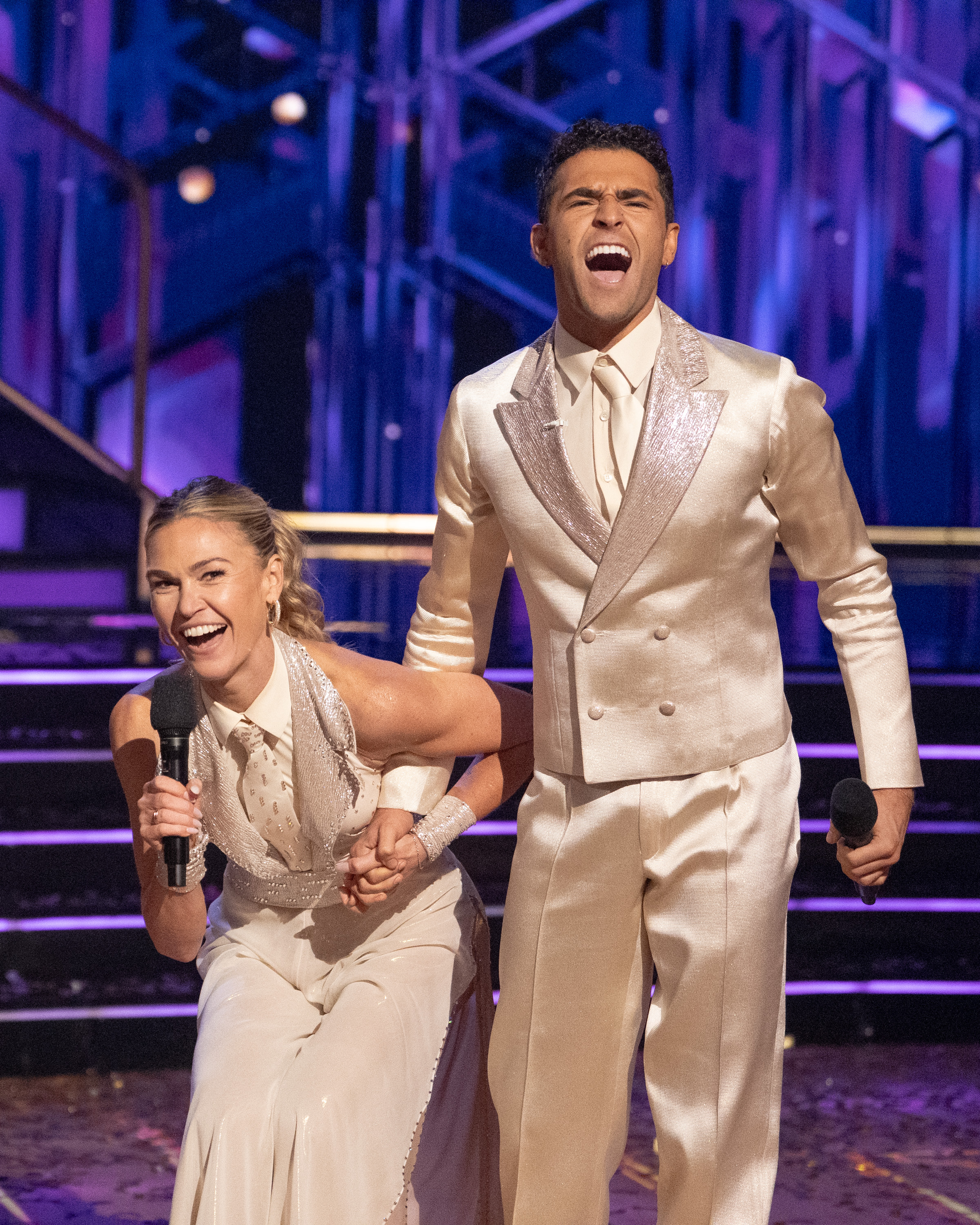 Stiles and Sosa react after their "9 to 5" routine during the Sept. 16 premiere. The judges praised Stiles' performance, and the pair received three sixes for a total of 18 points. | Source: Getty Images