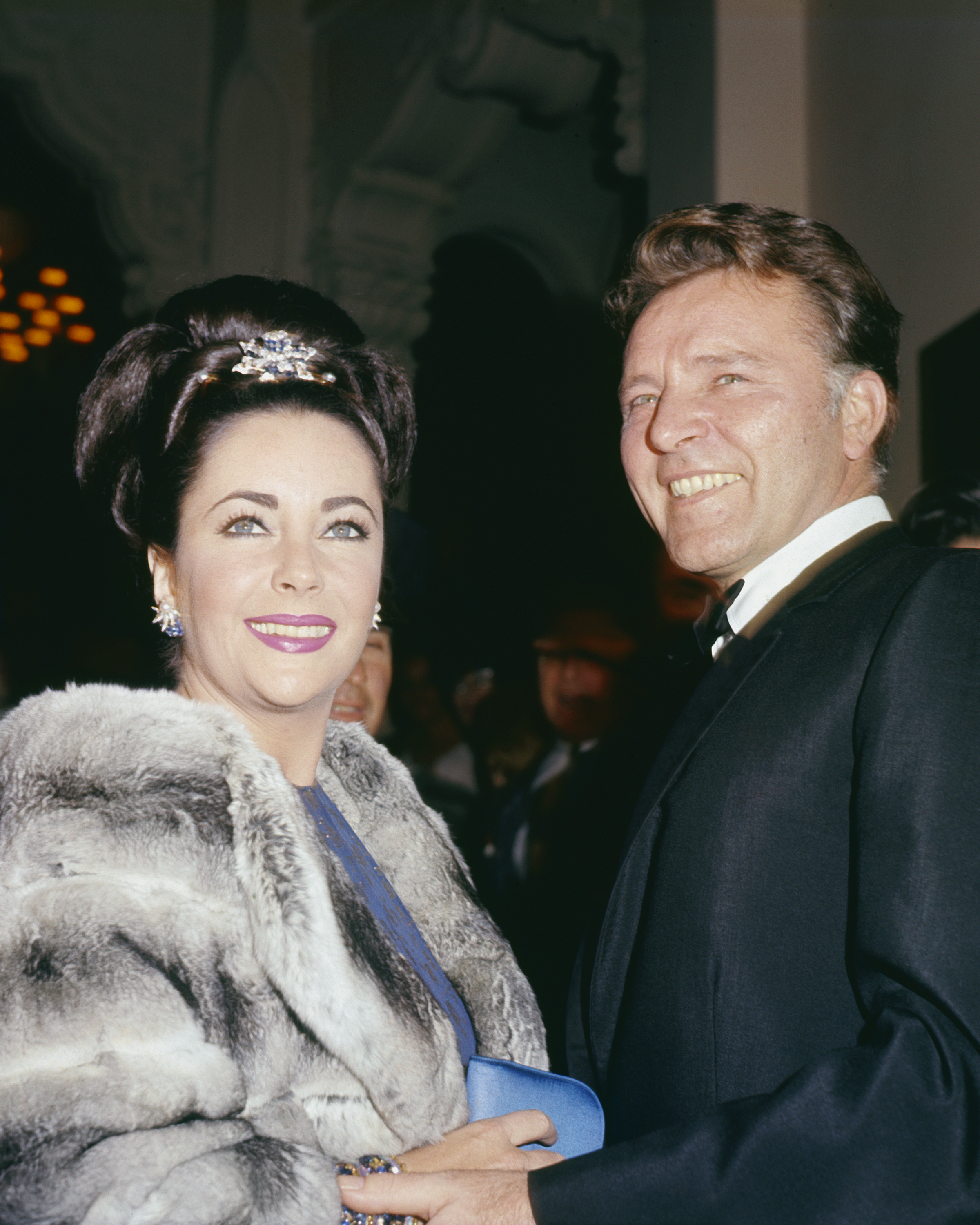 Elizabeth Taylor and Richard Burton attend the premiere of "The Spy Who Came in from the Cold" at the Warner Hollywood Theater in California in December 1965. | Source: Getty Images
