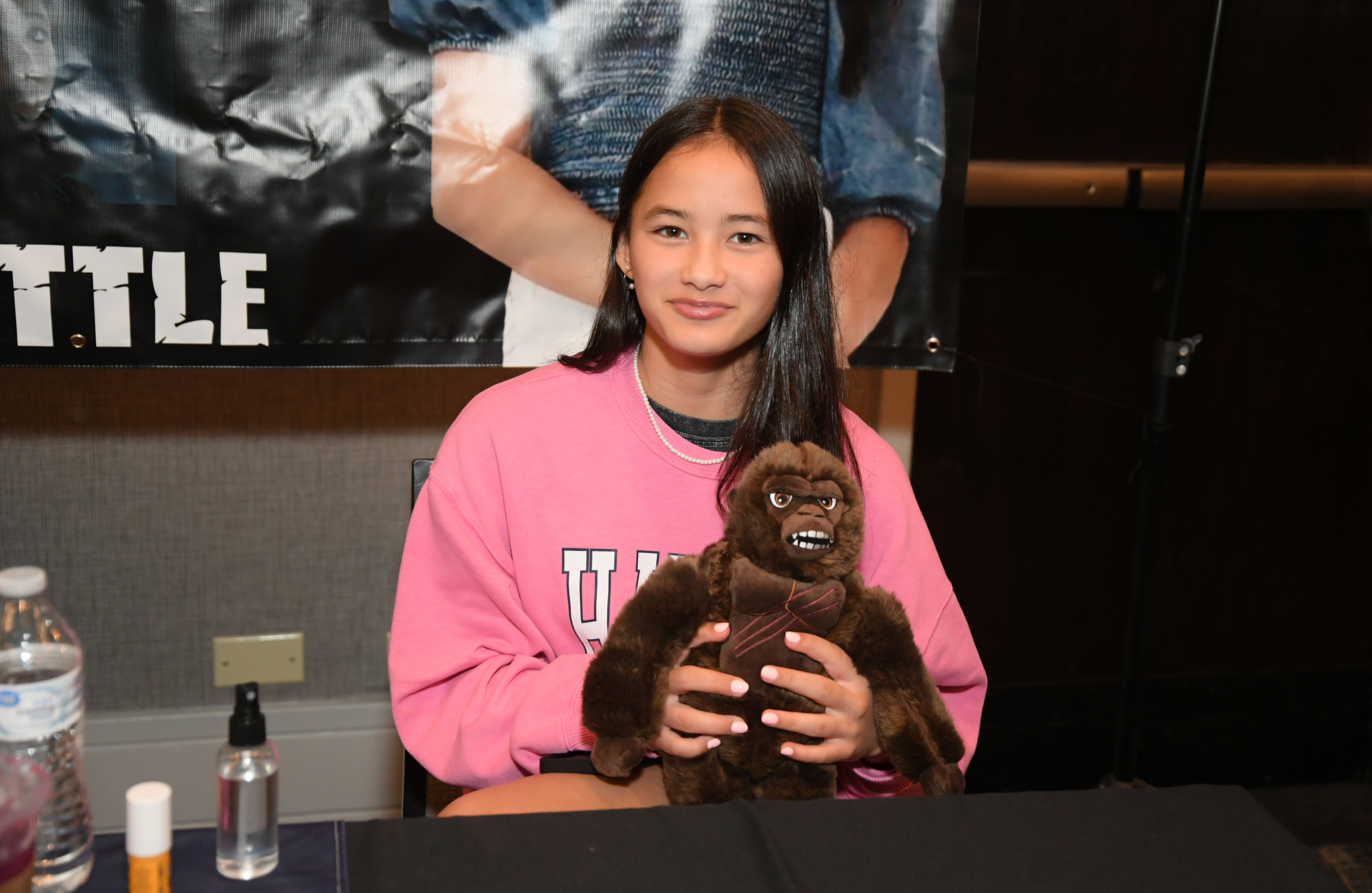 Kaylee Hottle holds a plush King Kong at Japan World Heroes 2023 in Burbank, California, warmly celebrating her beloved role in the MonsterVerse franchise. | Source: Getty Images