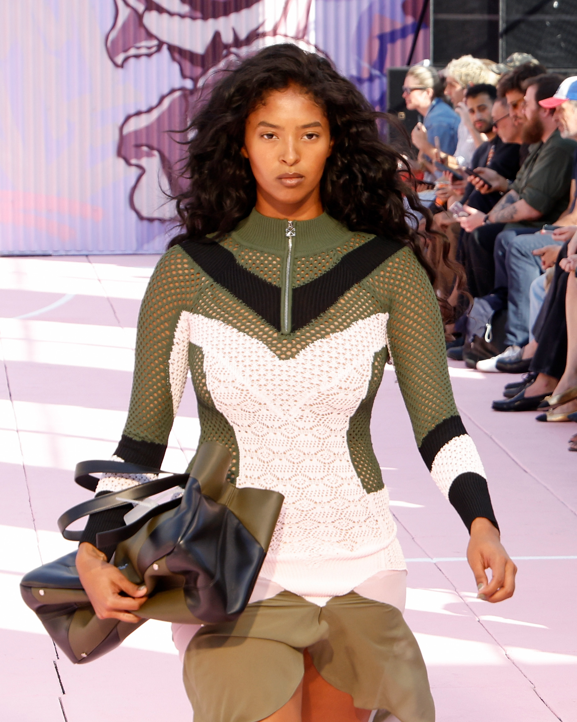 Off-White presented its Spring/Summer 2026 collection at New Design High School in New York City, an unusual setting for a major Fashion Week runway show. | Source: Getty Images