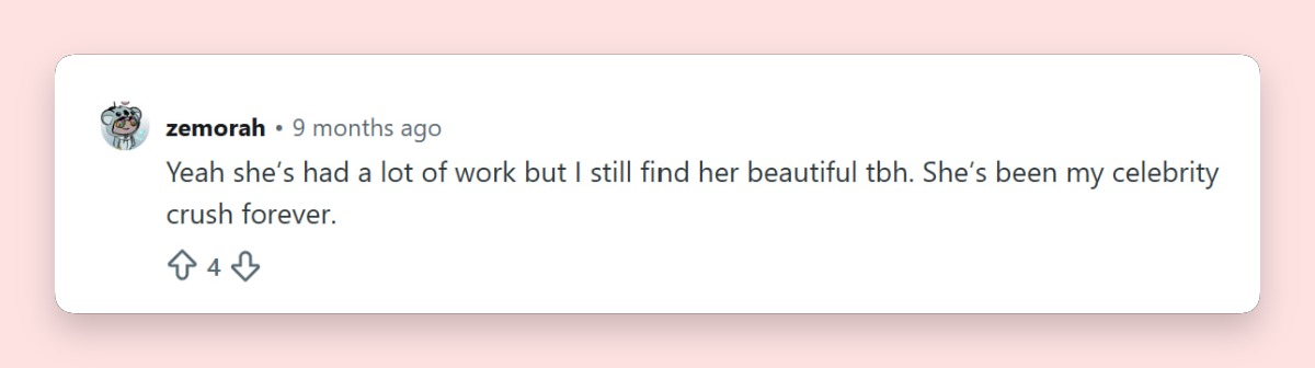 A skeptical fan offers their thoughts on Nicole Kidman's changing appearance | Source: Reddit/NoStupidQuestions