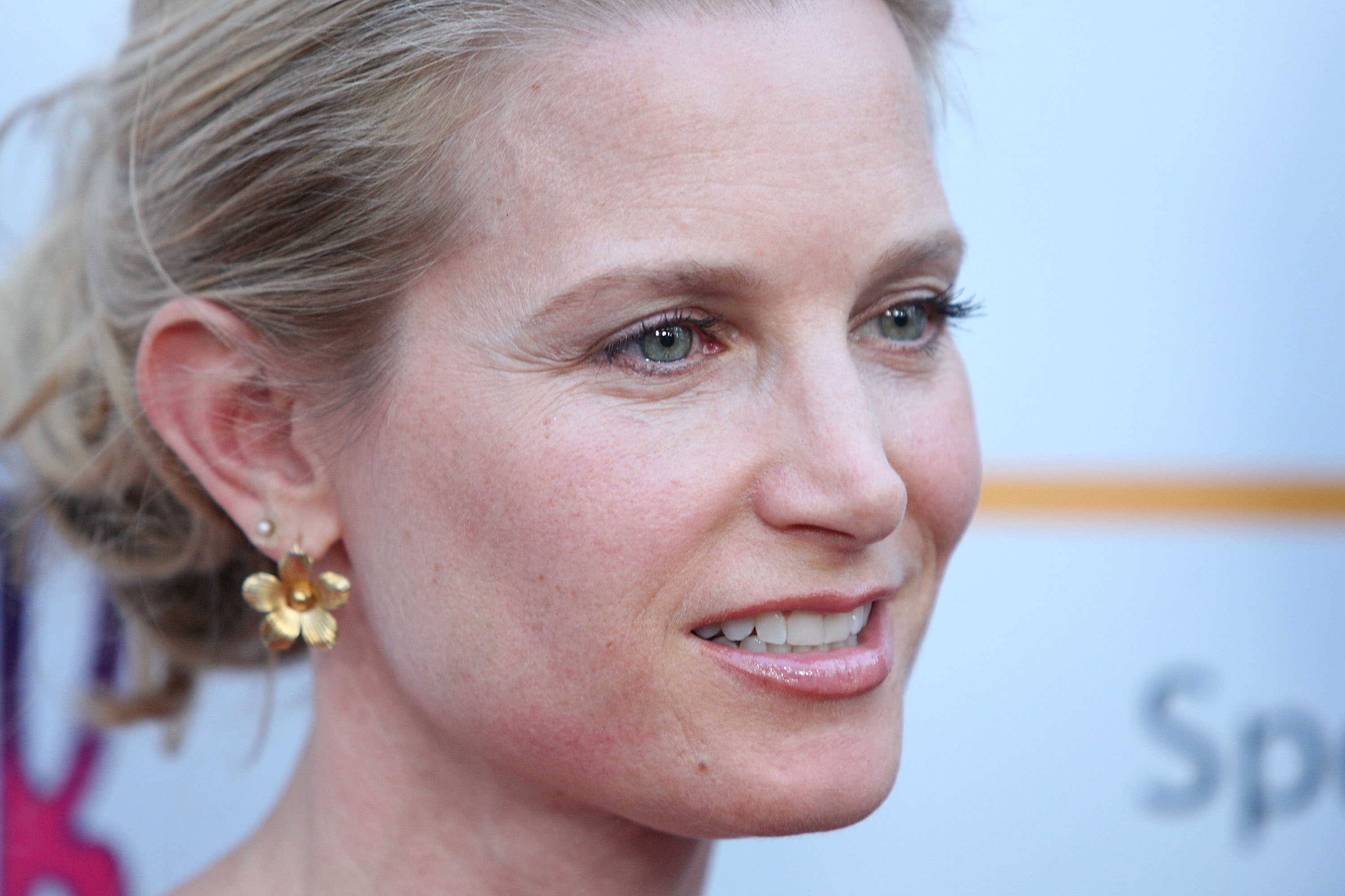 Bridget Fonda arrives at a Film Independent screening of Taking Woodstock in Los Angeles on August 4, 2009, capturing one of her last appearances in the Hollywood world she would soon leave almost entirely behind. | Source: Getty Images