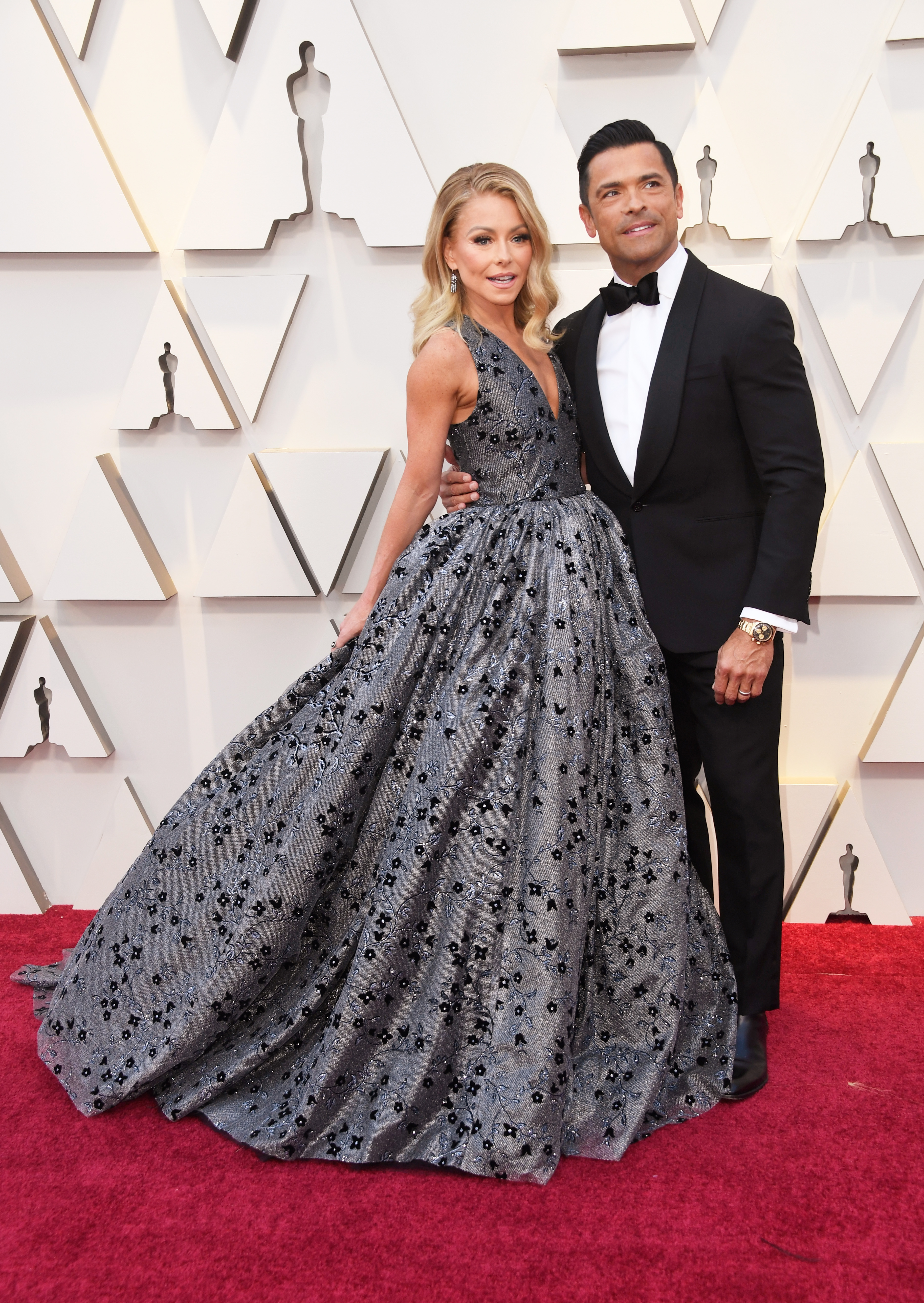 Kelly and Mark attended the 2019 Academy Awards in Hollywood. Their romance began when they met as young actors working on the daytime soap opera "All My Children." | Source: Getty Images