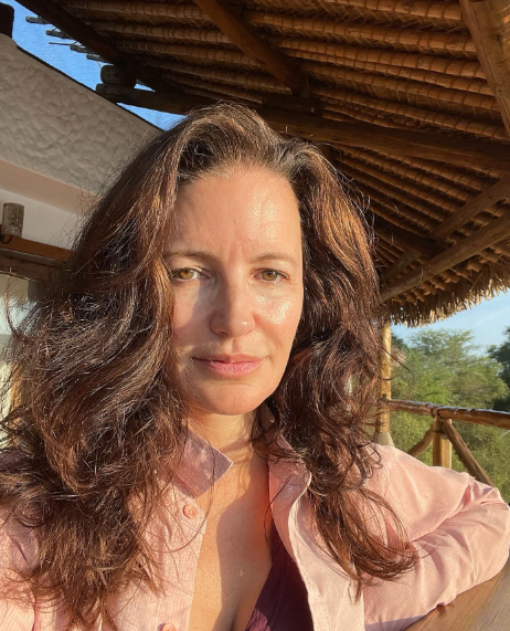 Kristin Davis' selfie shot outdoors, dated April 2, 2024. | Source: Instagram/iamkristindavis