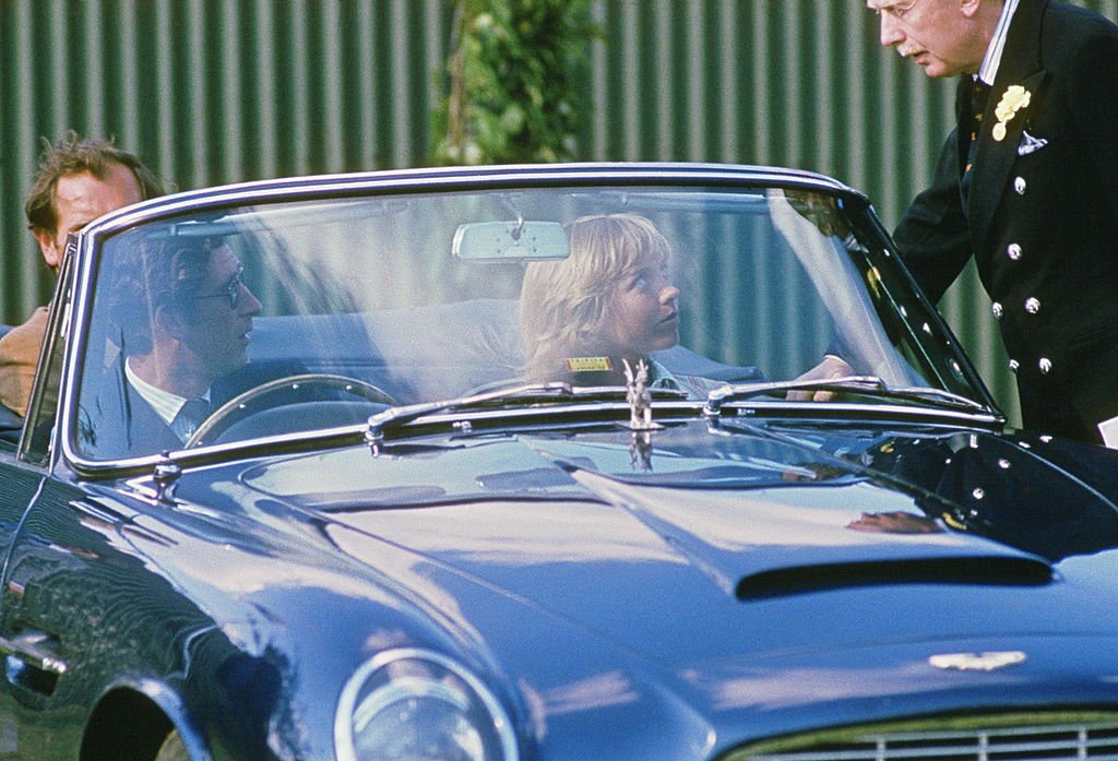 Prince Charles and Davina Sheffield at Smith's Lawn, June 1976 | Source: Getty Images