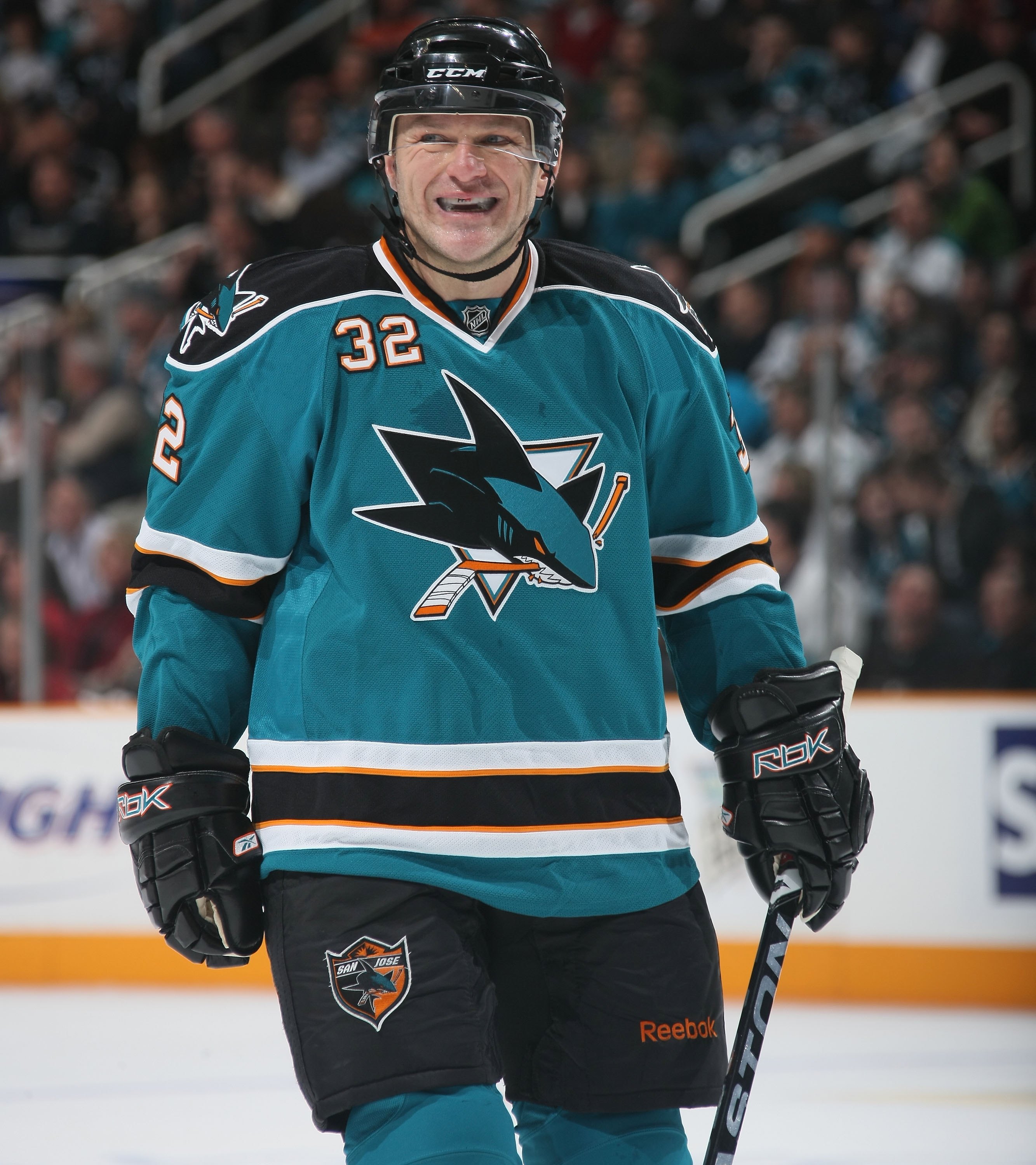 Claude Lemieux #32 of the San Jose Sharks during stoppage in play at an NHL game against the Vancouver Canucks on January 20, 2009. | Source: Getty Images
