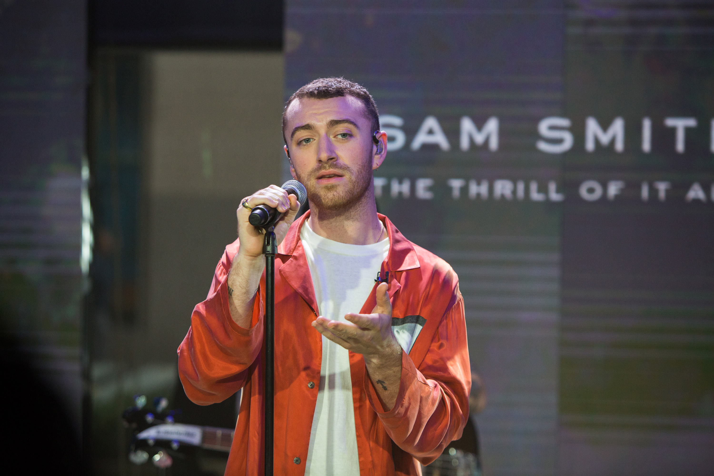 Sam Smith performs on the "Today" show on November 8, 2017 | Source: Getty Images