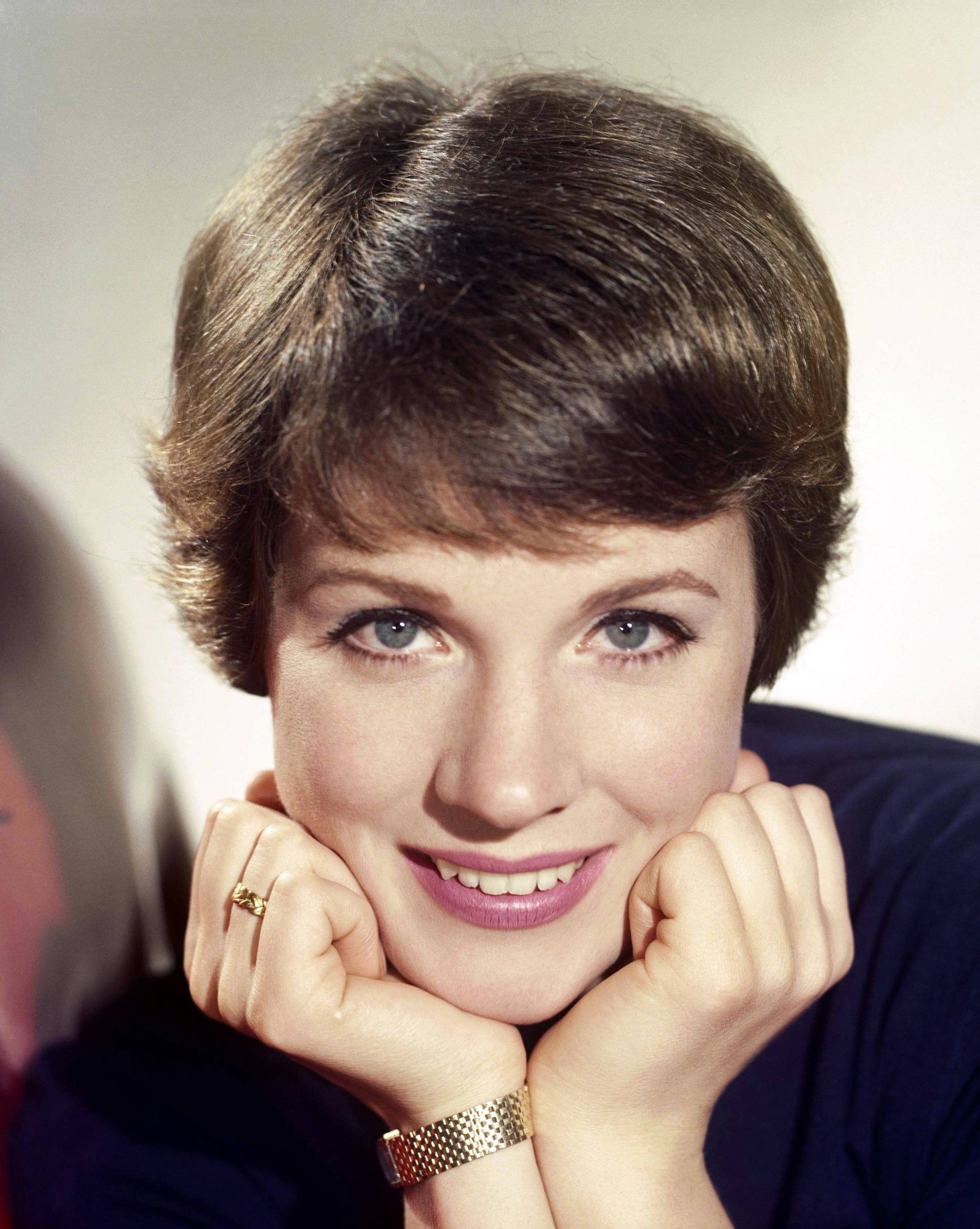 The British actress smiling at the camera | Source: Getty Images