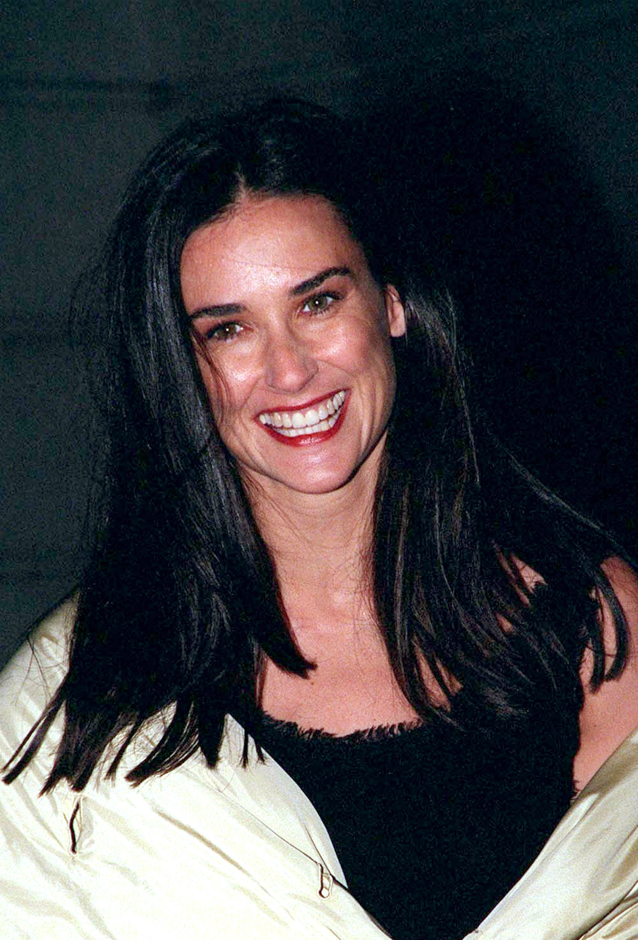Beaming with unguarded joy at the Children’s Defense Fund event, she radiates a warmth that seems to light up the evening air. With laughter as effortless as her charm, and draped in simple elegance, Demi Moore exudes a glow that feels both genuine and magnetic.