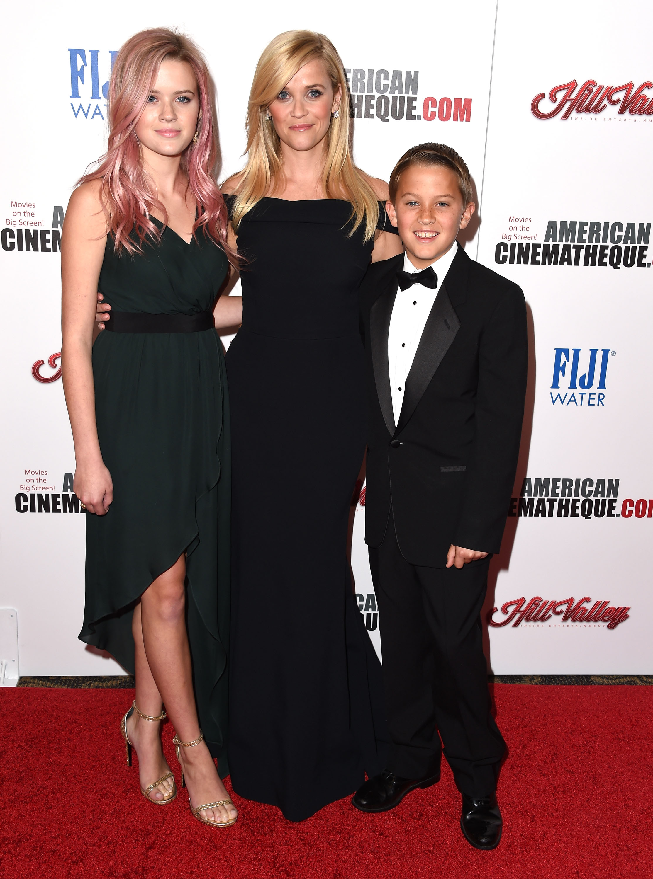 Ava and her brother, Deacon Phillippe with their mother, Reese Witherspoon arrive at the 29th American Cinematheque Award held at the Hyatt Regency Century Plaza in Los Angeles, California on October 30, 2015 | Source: Getty Images