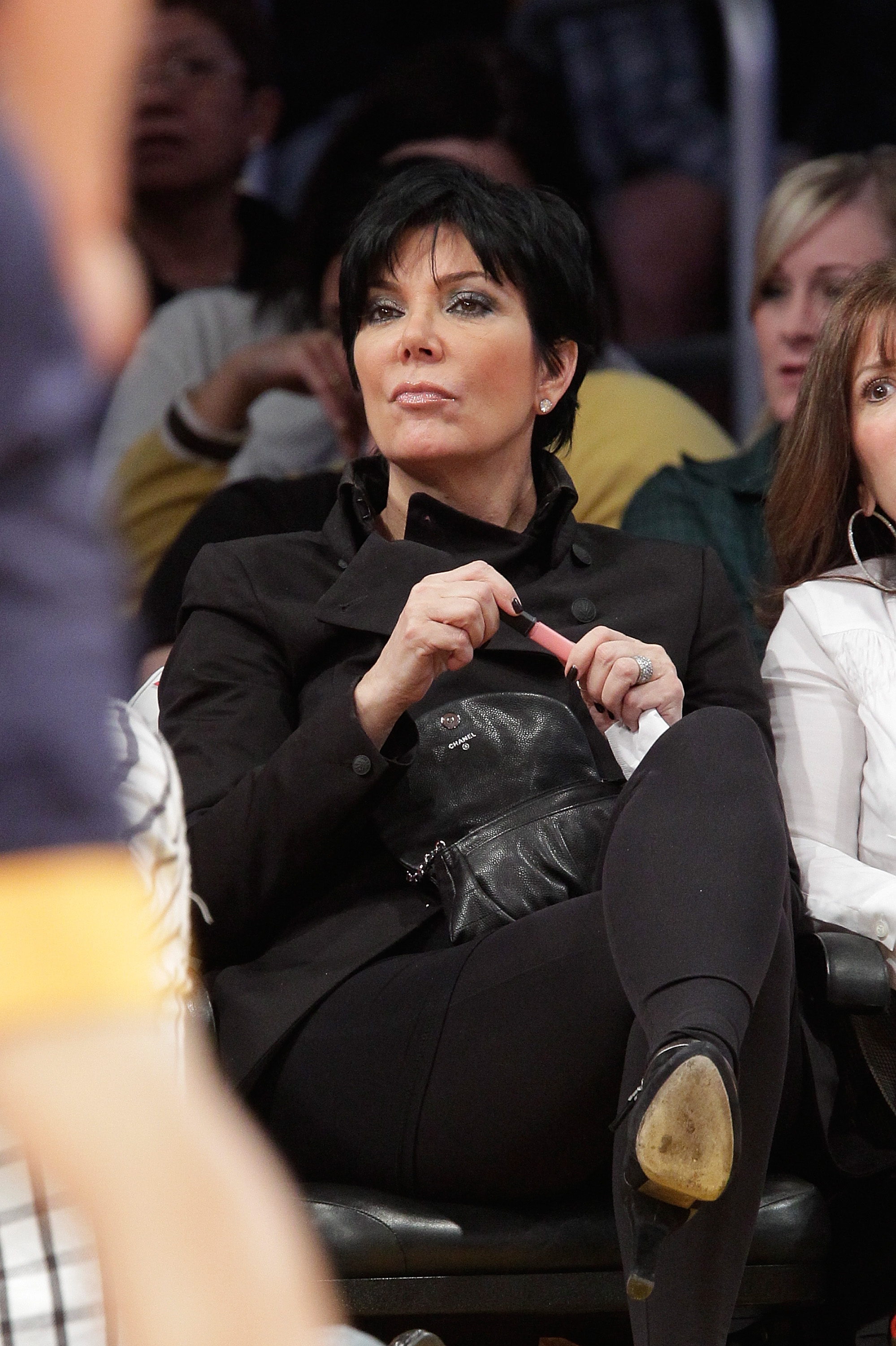 Kris Jenner watches a game between the Golden State Warriors and the Los Angeles Lakers at Staples Center in Los Angeles. | Source: Getty Images