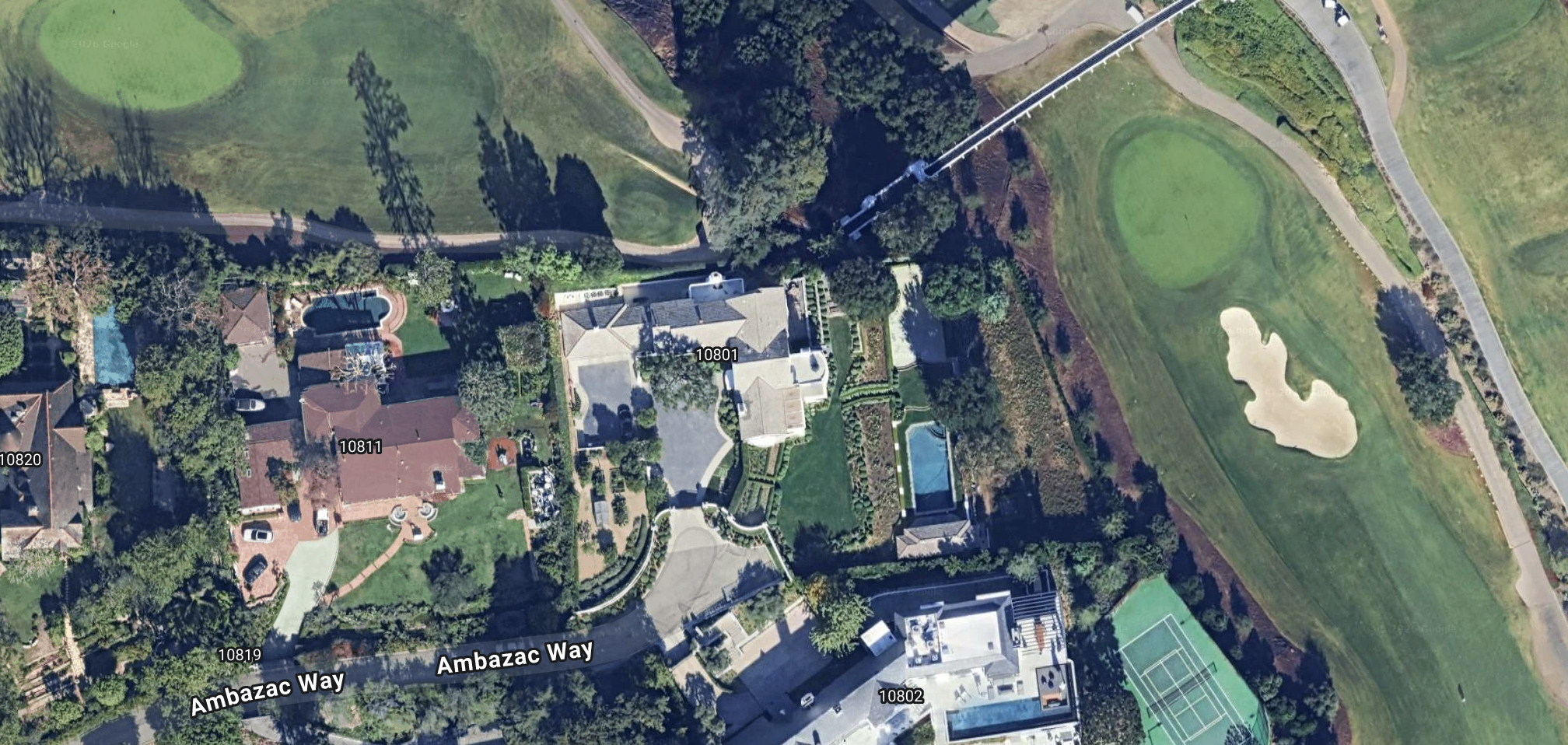 An aerial view of a Los Angeles home associated with Barbera Thornhill. Her marriage to former Northwest Airlines chairman Gary Wilson later ended in a divorce involving disputes over valuable real estate. | Source: Google Earth.