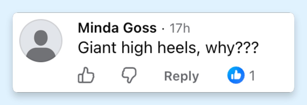 Netizens were shocked by Melania Trump's latest footwear choice. | Source: Facebook/Team Trump