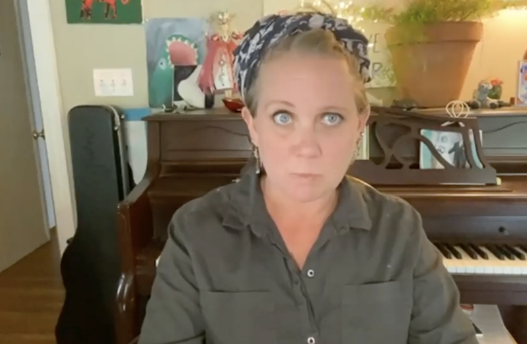There are now very few recent photos of her, but here she is in 2022 in an interview detailing why she quit Hollywood and turned to psychology, posted on September 29, 2022. | Source: YouTube/Hollywood Honey Bear