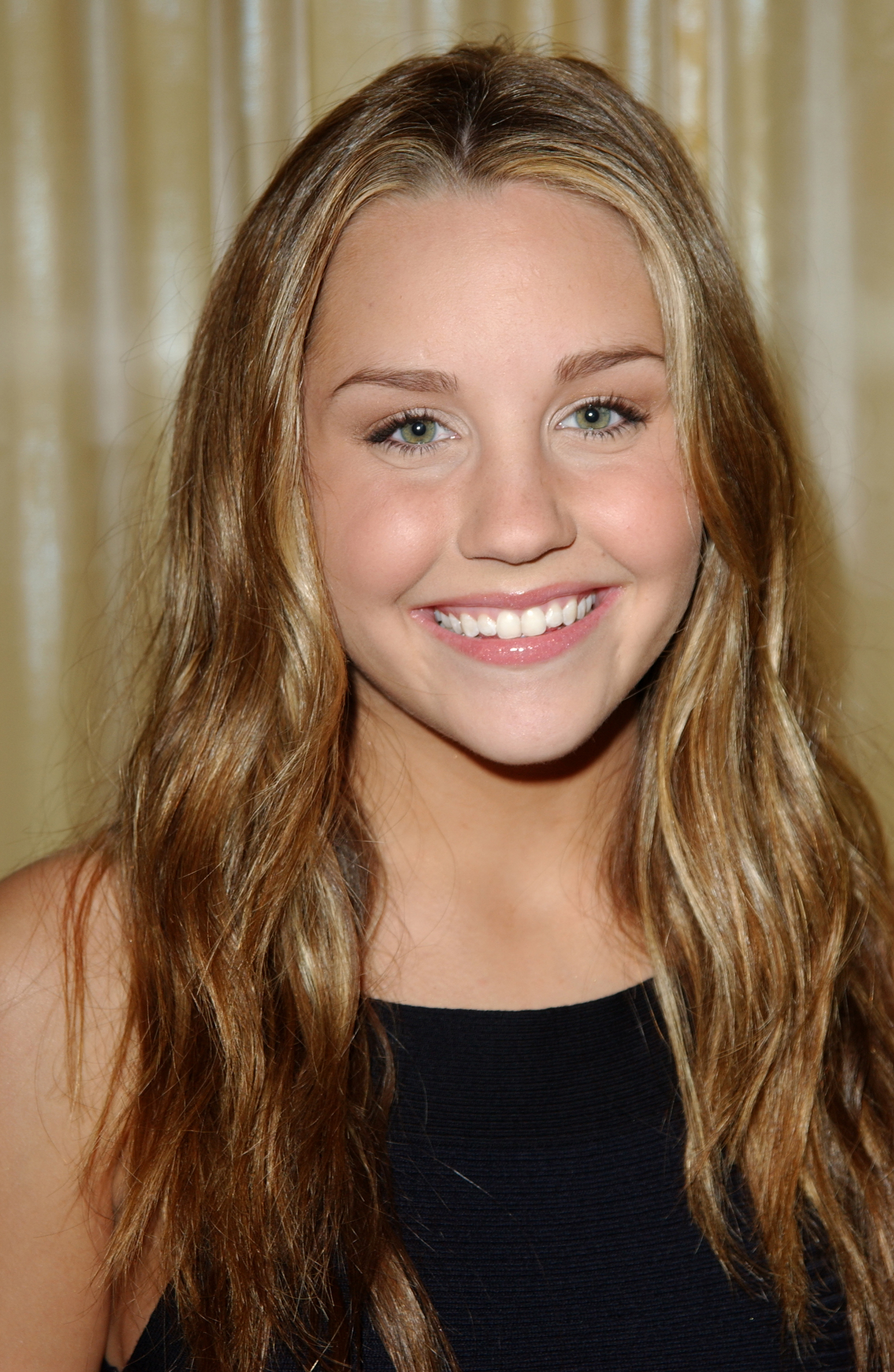 Amanda Bynes at the 5th Annual Lullabies and Luxuries Luncheon and Fashion Show in Beverly Hills, during her years as a young Hollywood star. | Source: Getty Images