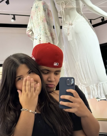 Hendry Gudiño and his girlfriend Ana Molina from his Instagram story highlights, dated October 2024 | Source: Instagram/heagg_628