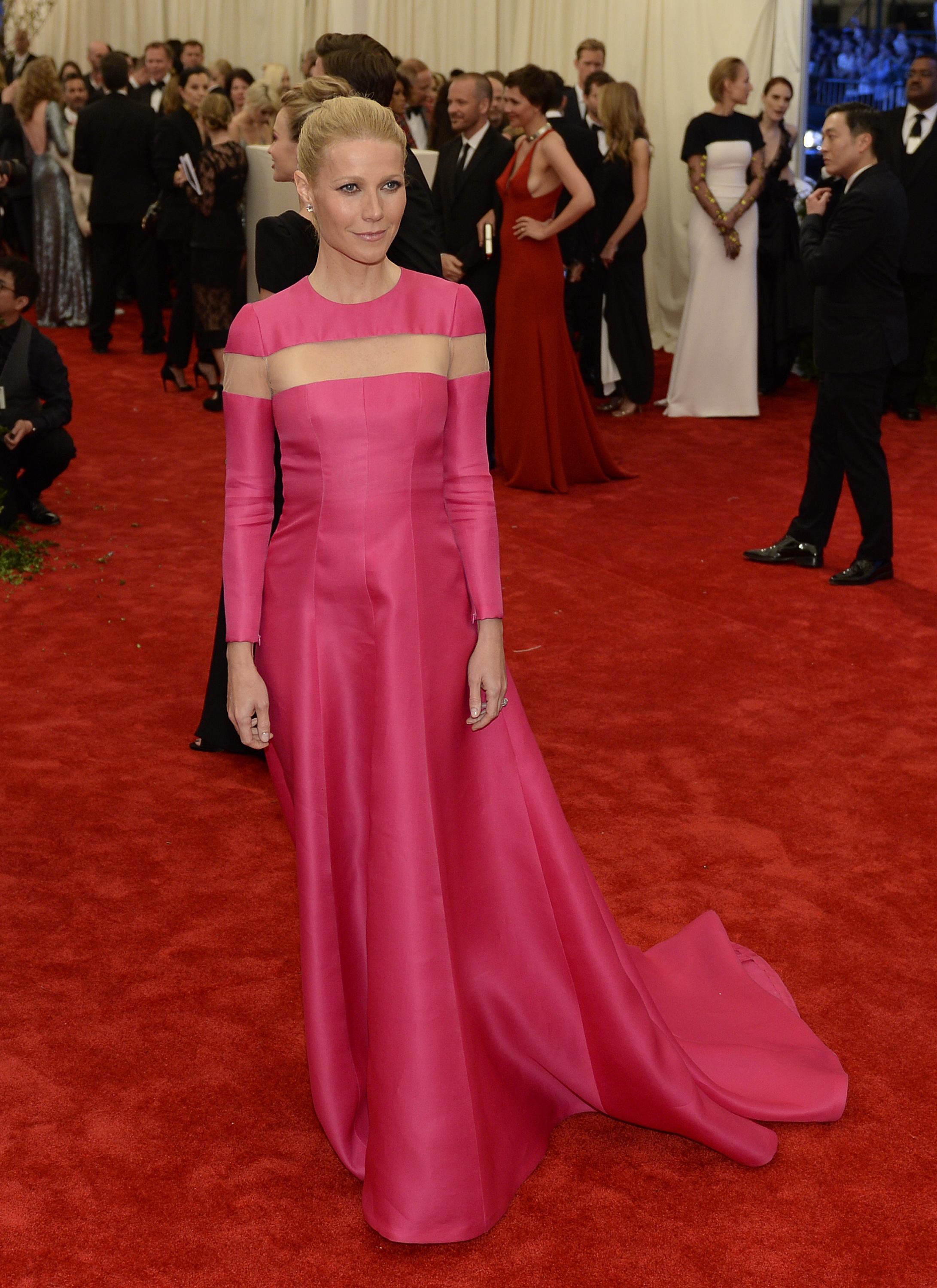 Gwyneth Paltrow arrives at the Met Gala on May 6, 2013 | Source: Getty Images