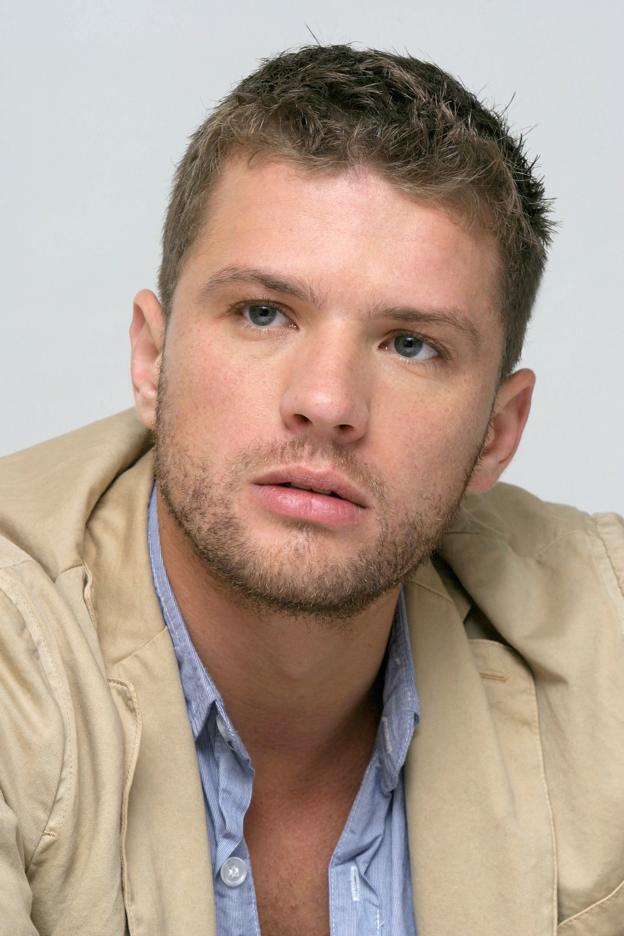 Ryan Phillippe talks at the Four Seasons Hotel on October 7, 2006, in Los Angeles, California. | Source: Getty Images