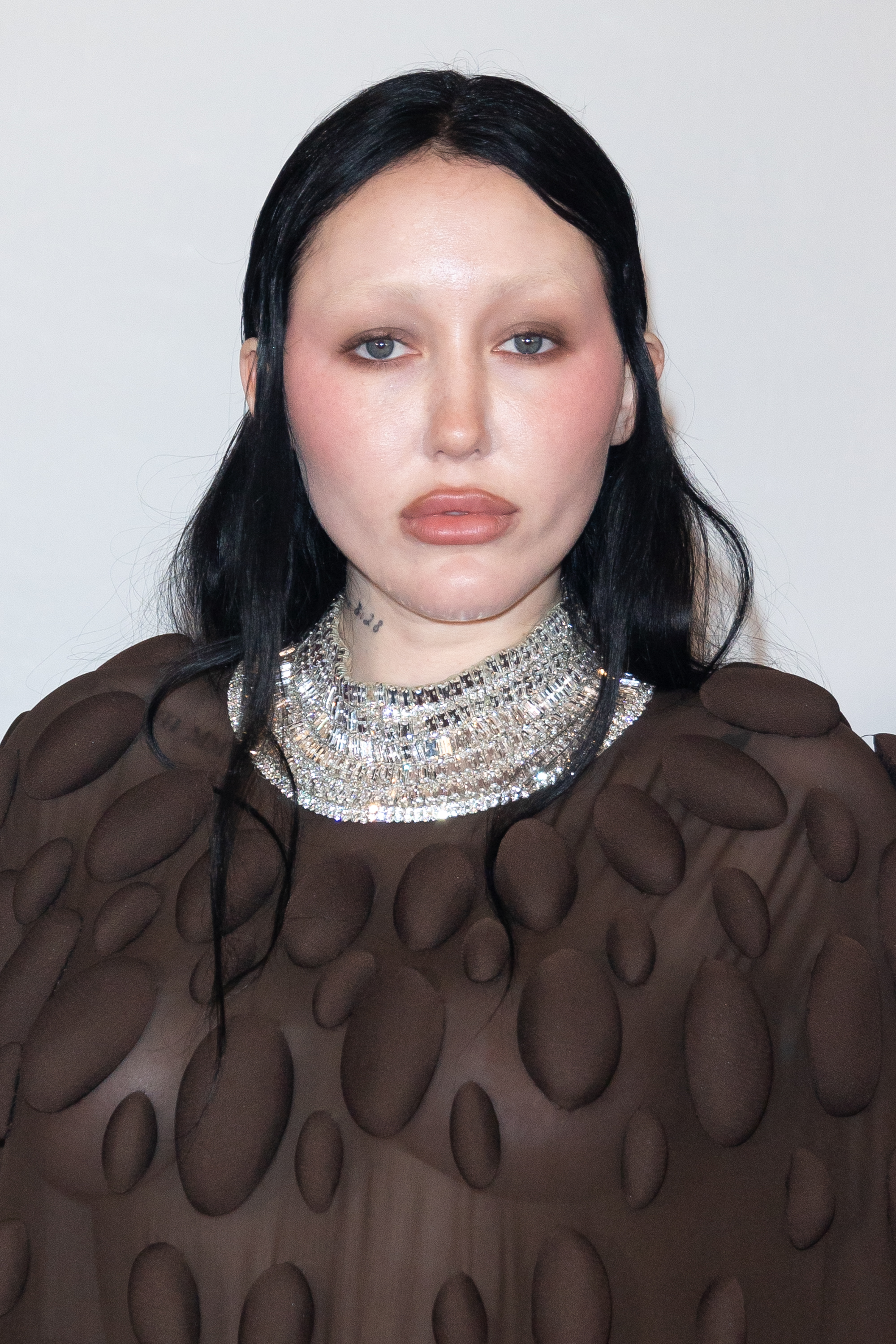 Noah Cyrus attends the Stéphane Rolland Haute Couture Spring/Summer show in Paris on January 23, 2024. | Source: Getty Images